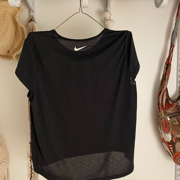 Dri-Fit Graphic T-Shirt - Picture 2 of 3